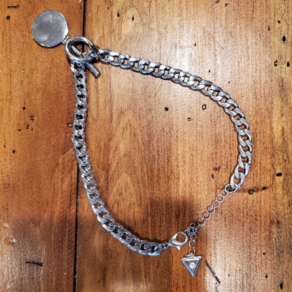Guess chocker - Picture 2 of 4